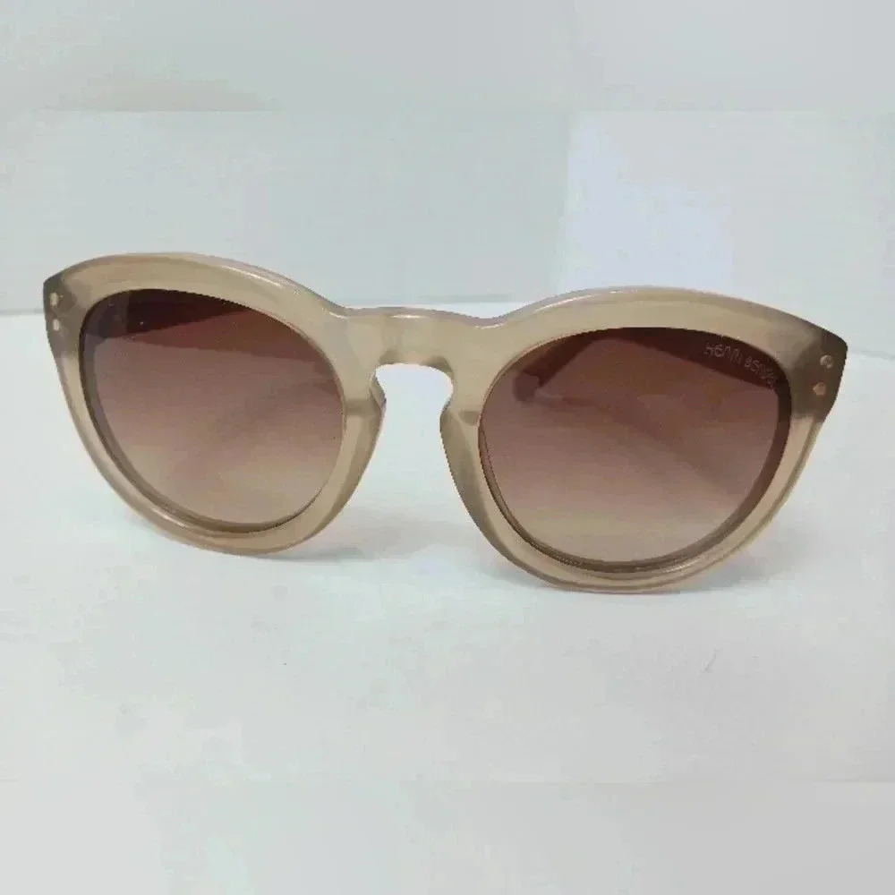 Henri Bendel Tan Beige Sunglasses Olivia No Scratches